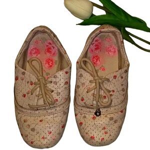 Pampili floral print shoes size 10🌈5 for $25